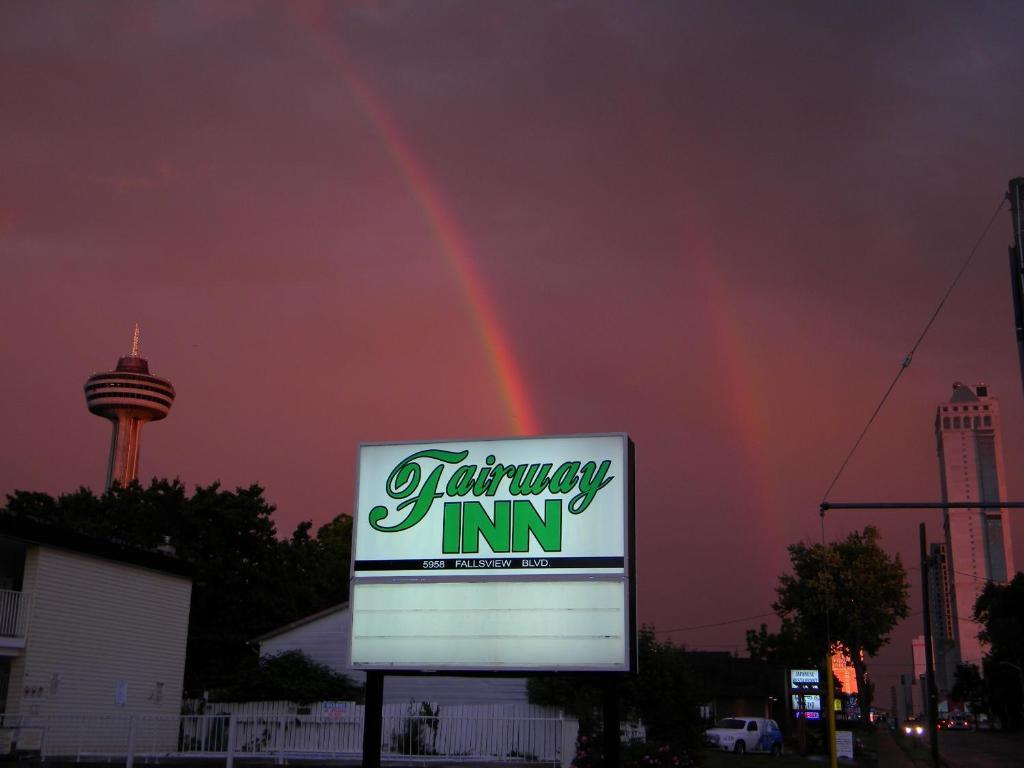 Fairway Inn By The Falls Niagara Falls Esterno foto